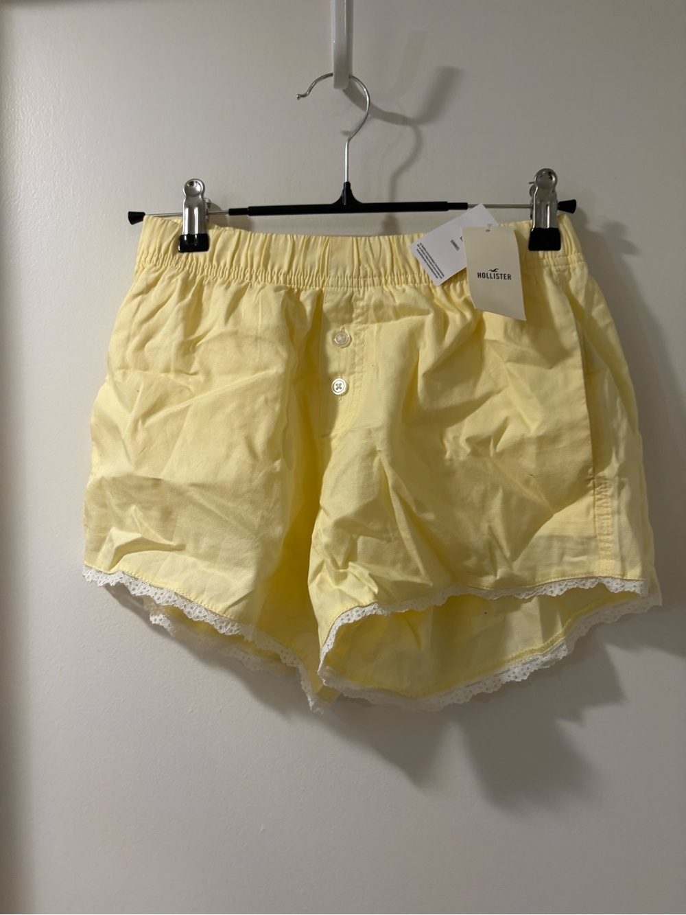 Hollister Yellow Lace-Trim Women's pj shorts.  Xxs.  NWT
